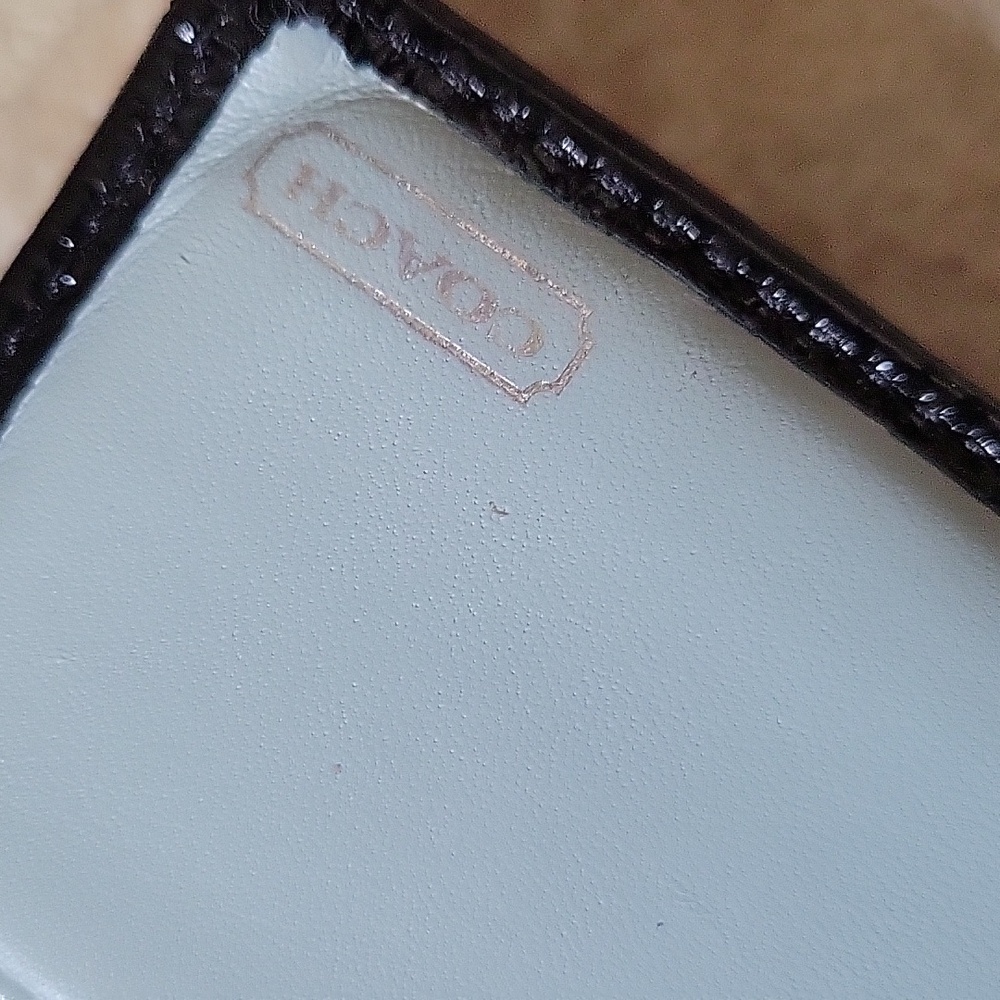 RARE Coach Vintage Optic C Signature Trifold Long Wallet - Picture 8 of 16